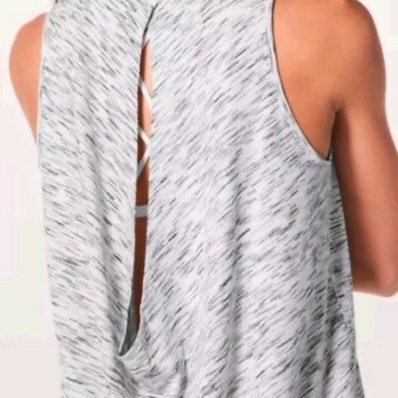 Lululemon tank - Picture 2 of 4